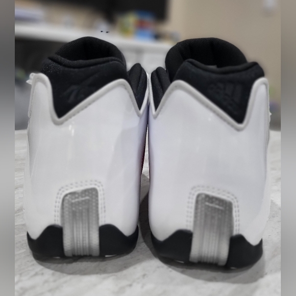 Adidas TMAC 3 Restomod - Picture 5 of 7